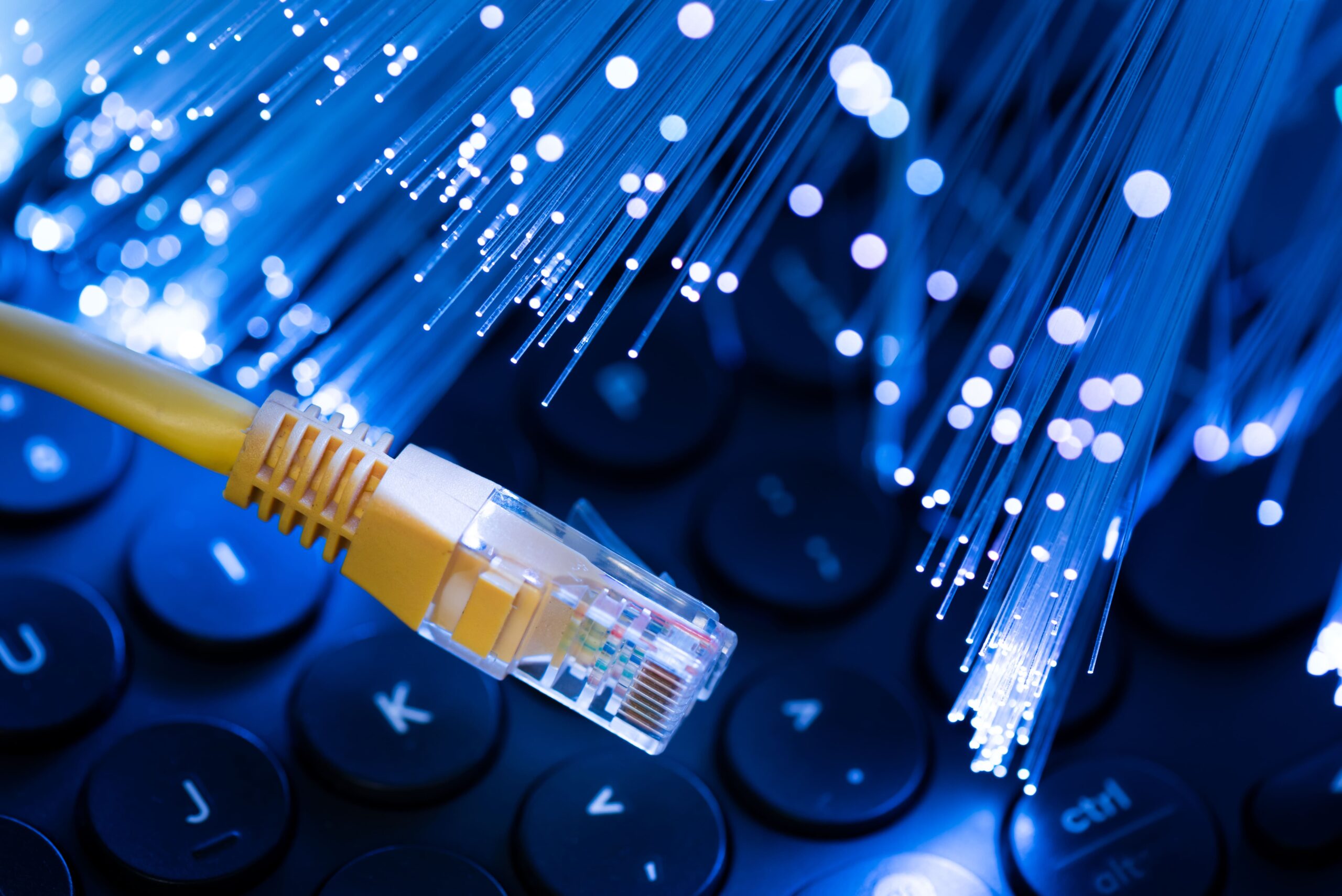 Telecomunicaciones y fibra óptica
